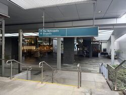 Connexion (D8), Retail #569581061